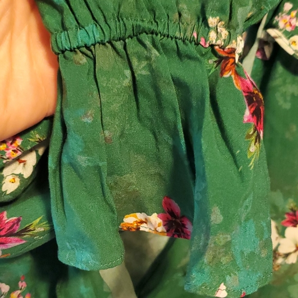 Beautiful wrap blouse - Picture 3 of 5